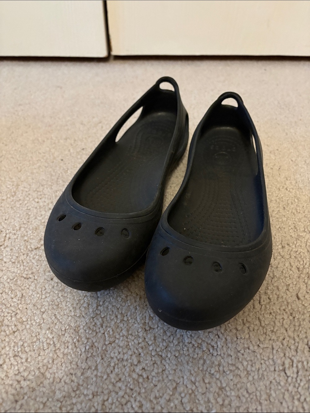 CROCS Women's Black Rubber Slip-On Flats